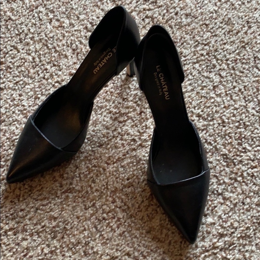 Le Chateau pumps